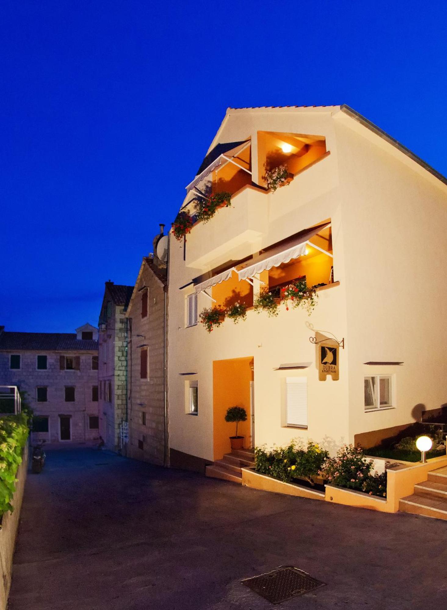 Apartments Dubra Komiža Exteriér fotografie